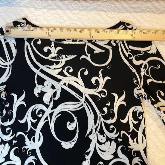 White House Black market black white small 3/4 sleeve dress. Floral print WHBM - Picture 6 of 9